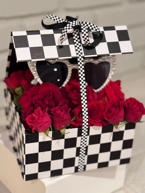 I "SEE" You Valentine floral box